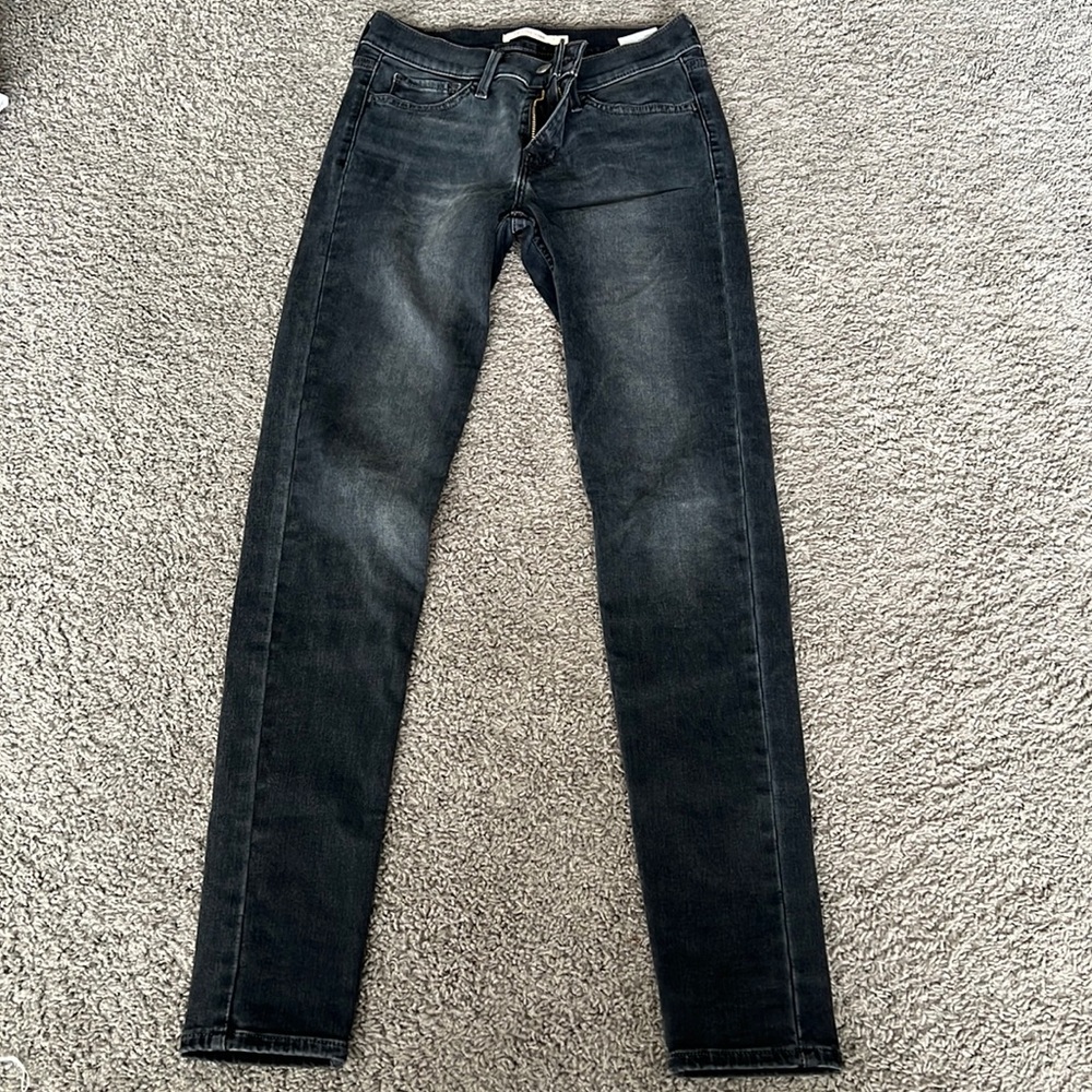 Women’s Levi’s 710 | Size 27